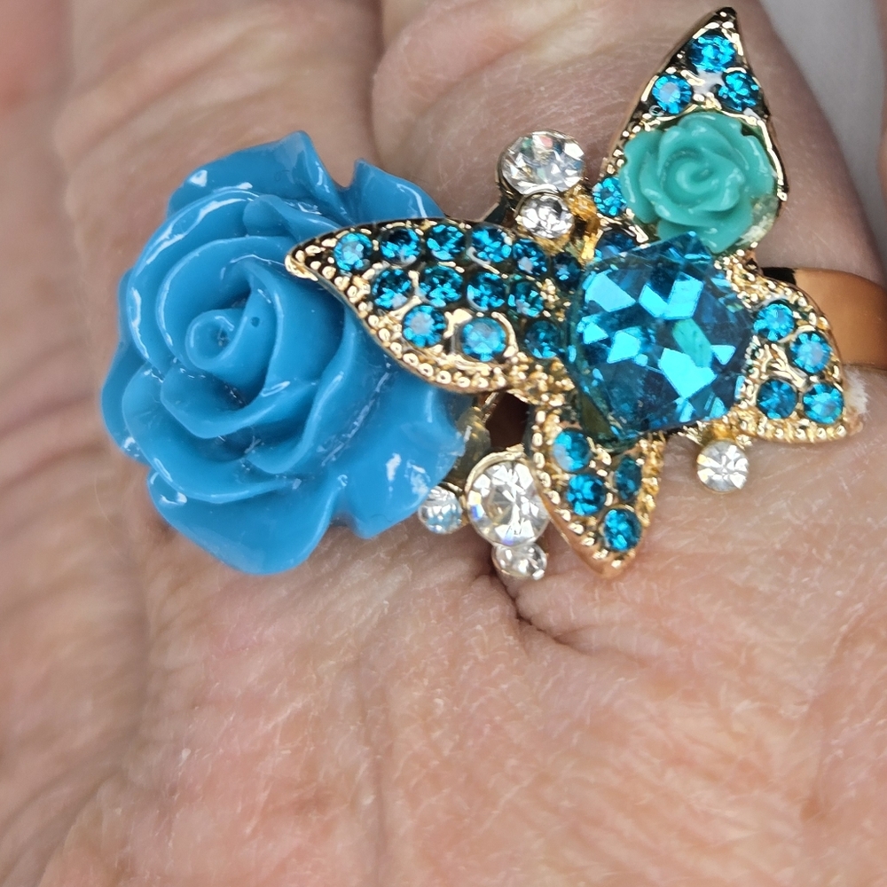 Sz.7 Turquoise Butterfly and Rose Fsshion Ring Adjustable